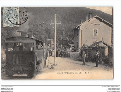 CPA 74 Thones la gare et le train tramway ligne de d'Annecy Thones