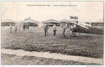 TOUSSUS-LE-NOBLE CENTRE MILITAIRE D'AVIATION