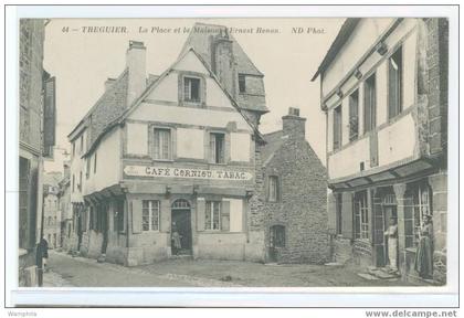 Tréguier - La place et la maison d'Ernest Renan