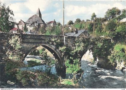 CPSM Treignac Vieux Pont du XIe