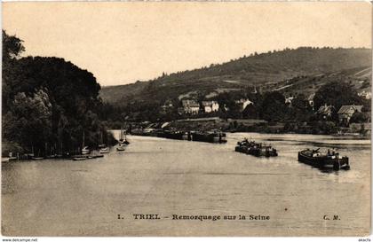 CPA TRIEL - Remorquege sur la SEINE (102510)