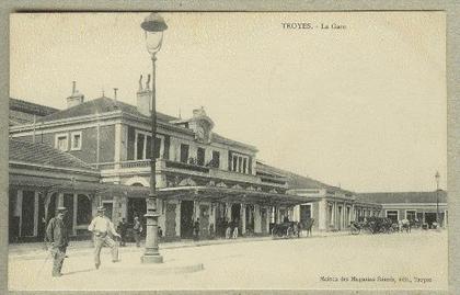 TROYES  :  LA GARE