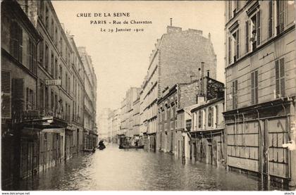 CPA Inondations PARIS 1910 Rue de Charenton (970928)