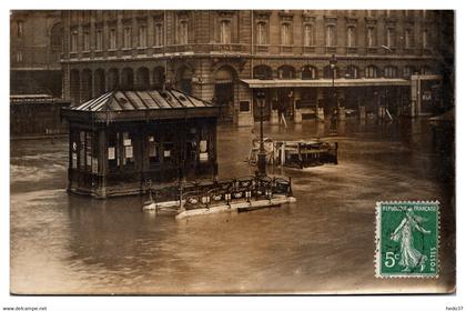 Paris - Crue de la Seine - Inondations de 1910 - carte-photo