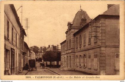 CPA VALMONDOIS - La Mairie et Grande-Rue (107394)