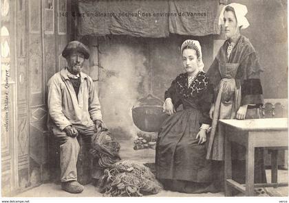 Carte Postale ancienne de VANNES - Chez un SINAGOT, Pêcheur des environs de VANNES