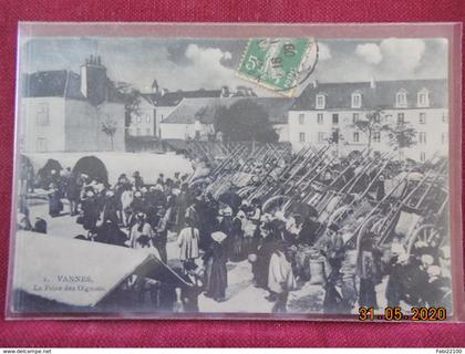 CPA - Vannes - La Foire des Oignons