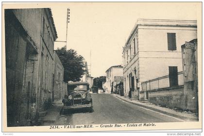 VAUX SUR MER - Grande Rue - Ecoles et Mairie (automobile)