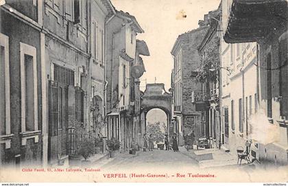 Verfeil        31         Rue Toulousaine  .  (Voir scan)