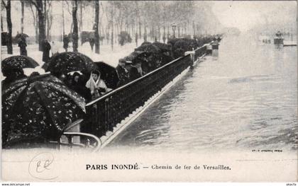 CPA VERSAILLES - Chemin de fer de VERSAILLES - PARIS inonde (62992)