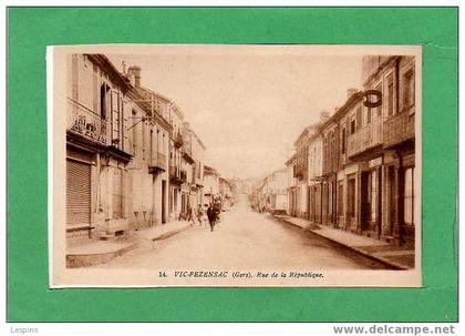 VIC FEZENSAC -- Rue de la République