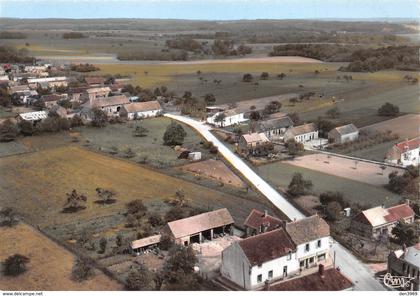 Villebougis - Vue aérienne sur la rue des Naux