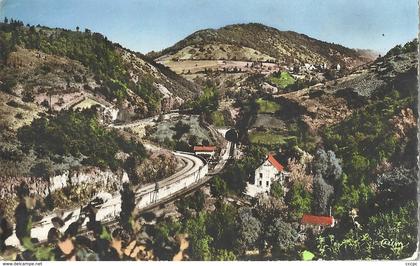 CPSM Villefranche-de-Rouergue Route de Farrou