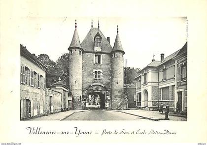 89 - Villeneuve sur Yonne - Porte de Sens et Ecole Notre Dame - CPSM grand format - Flamme Postale de Villeneuve sur Yon