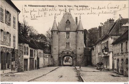 CPA VILLENEUVE-sur-YONNE Porte de SENS (806677)