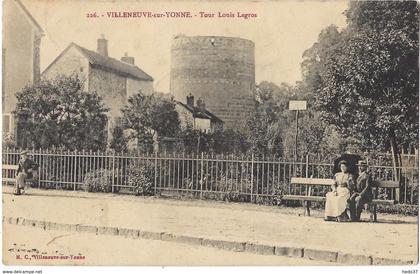 Villeneuve-sur-Yonne - Tour Louis Legros