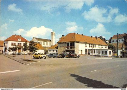 MOSELLE  57    VOLMUNSTER  PLACE DU CENTRE  AUTOMOBILES