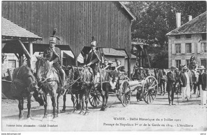 Carte Postale Ancienne de WASSY-Défilé historique