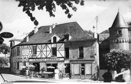 YERRES PLACE DU TAILLIS "L'AUBERGE DES FLEURS"