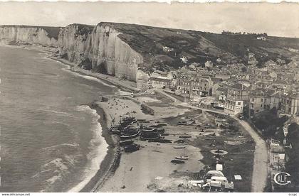 CPSM Yport Panorama sur la Plage