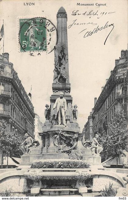 Lyon 2 monument président Carnot