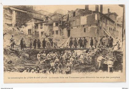 69 La catastrophe de Lyon Saint Jean, lot de 5 cartes (3745)