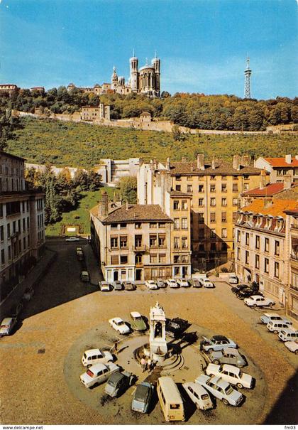 Lyon 5 place Saint Jean Citroën Renault