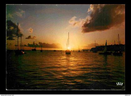 Martinique - Fort de France - Coucher de soleil sur la baie de Fort-de-France - CPM - Carte Neuve - Voir Scans Recto-Ver