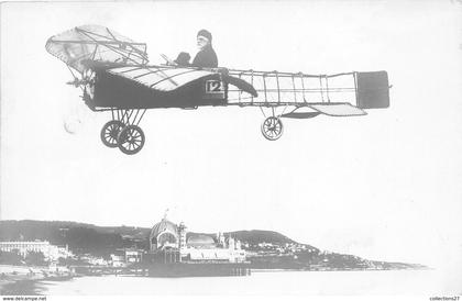 06-NICE- CARTE-PHOTO- EN AVION