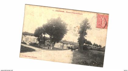 Carte Postale Ancienne de CHAVANGES-Route de Vitry Le François