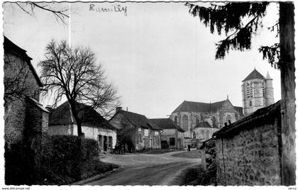 Carte Postale Ancienne de RUMILLY-La place