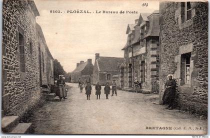 22 PLOEZAL - le bureau de poste