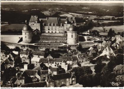 CPM Hautefort - Le Chateau - Vue Generale (1081825)