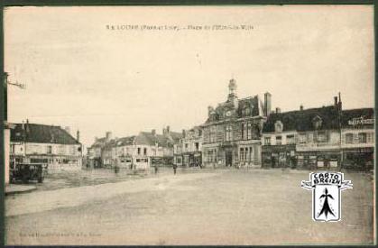 28 La Loupe - LA LOUPE (Eure-et-Loir) - Place de l´Hôtel-de-Ville - cpa