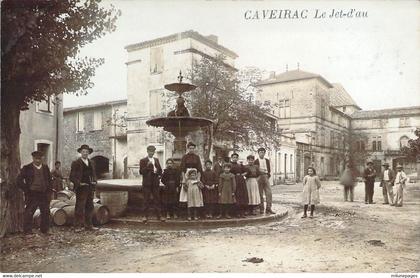 30 GARD Superbe carte-photo animée autour de la Fontaine du Jet d'Eau à CAVEIRAC