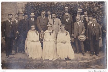 Briollay - carte-photo Comité des Fêtes - personnes identifiées au dos