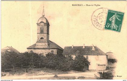 CARTE POSTALE ANCIENNE DE MARCILLY  -  PLACE DE L'EGLISE