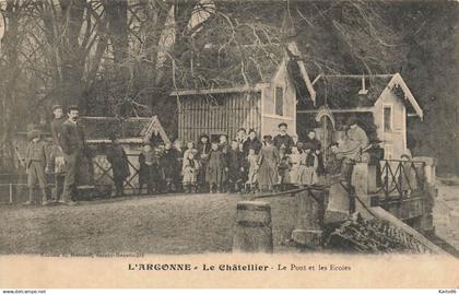 le châtellier  , le chatelier * le pont et les écoles * école village villageois enfants