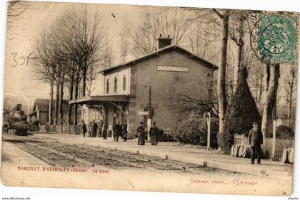 CPA MARCILLY D AZERGUES - La Gare (211250)