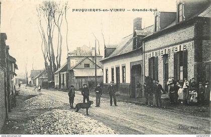 FEUQUIERES en VIMEU-grande rue