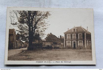 Pussay, place du Carrouge, Essonne 91