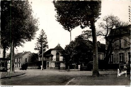 Boissy Saint Leger - Carrefour de la Tourelle