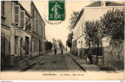 CPA Montmagny La Poste, Rue Carnot FRANCE (1307729)