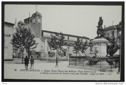 30 Aigues-Mortes statue saint louis    D30D  K30003K  C30003C RH049897