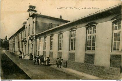 aigues vives * rue et groupe scolaire * école