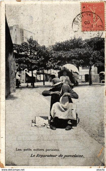 CPA PARIS les petits métiers parisiens Le Réparateur de porcelaine (305318)