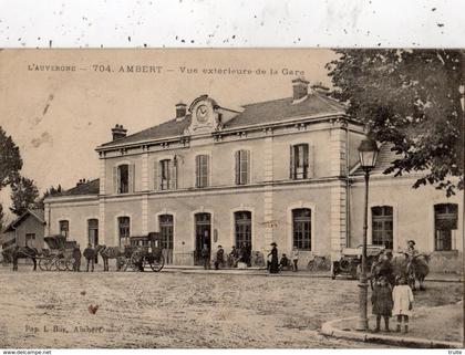 AMBERT VUE EXTERIEURE DE LA GARE