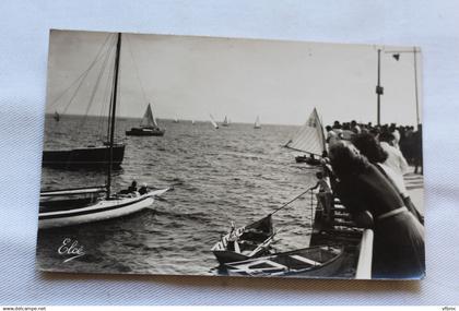 Cpsm, Andernos les Bains, en regardant les régates, Gironde 33