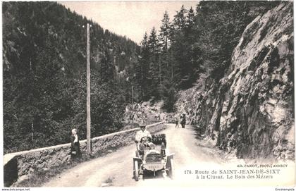 CPA- Carte Postale France  Saint-Jean-de-Sixt Route de Saint-Jean-de-Sixt à la Clusaz  Vieux tacot  VM68359