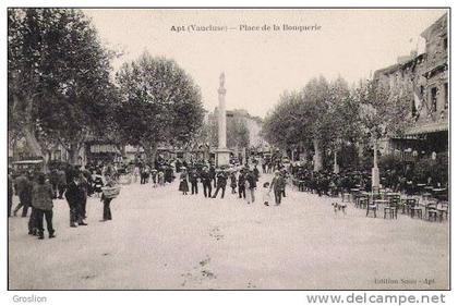 APT (VAUCLUSE) PLACE DE LA BOUQUERIE (ANIMATION)